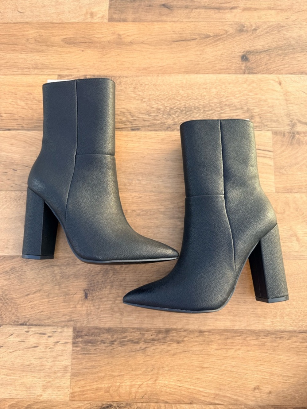 Women's Black Pointed Toe Block Heel Ankle Boots